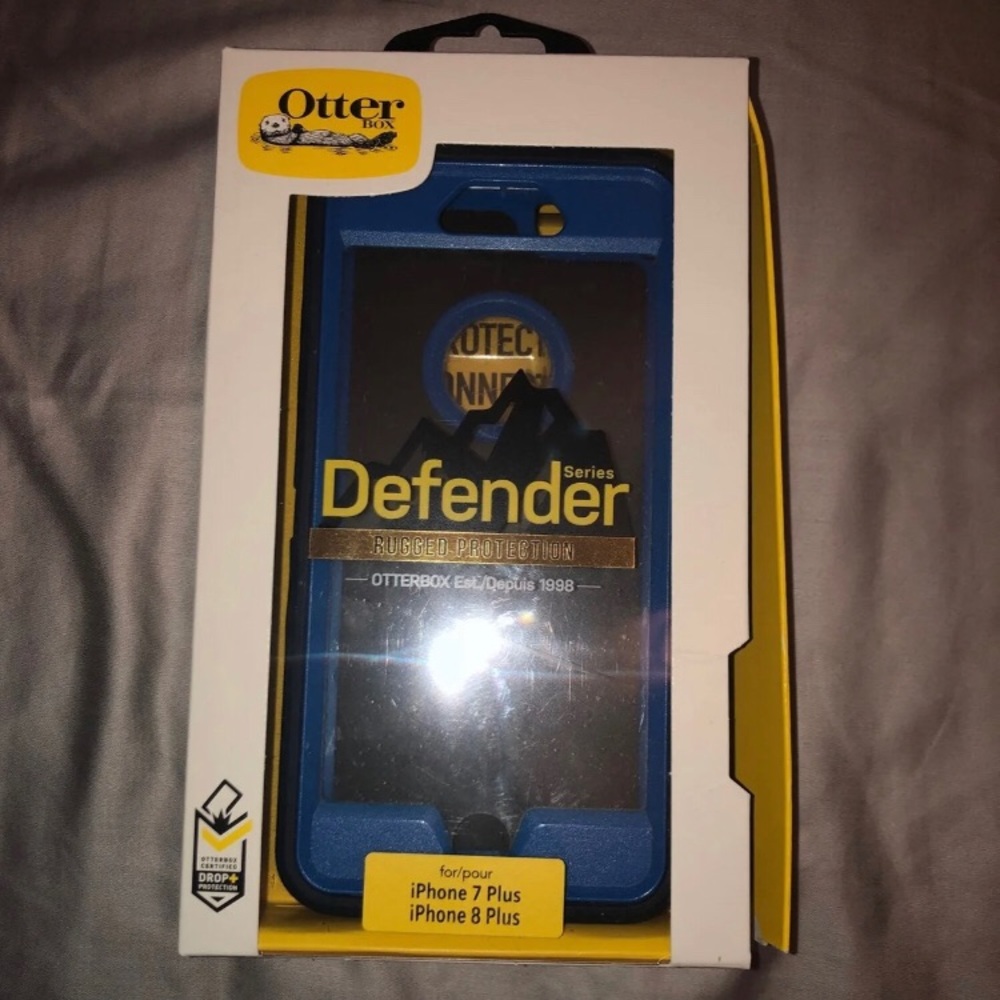 Otter Box Size 7/8 PLUS.